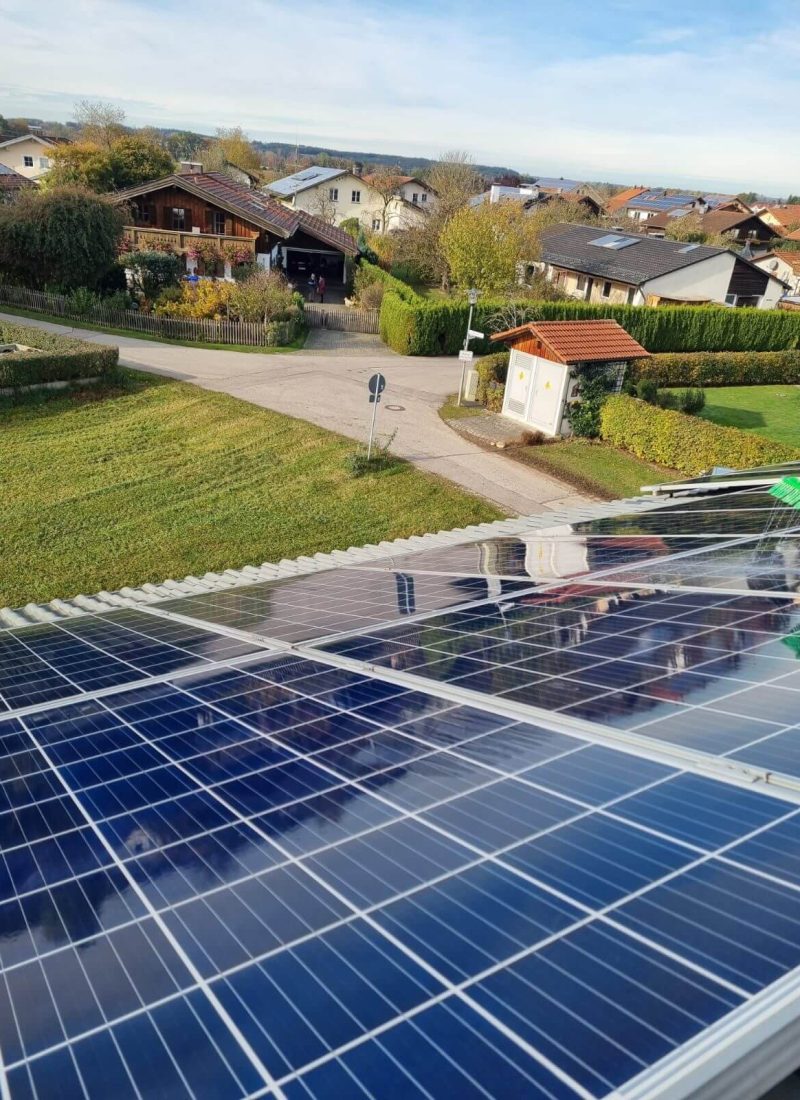 Solarreinigung durch Glas&Glanz Fenster- und Gebäudereinigung Traunstein